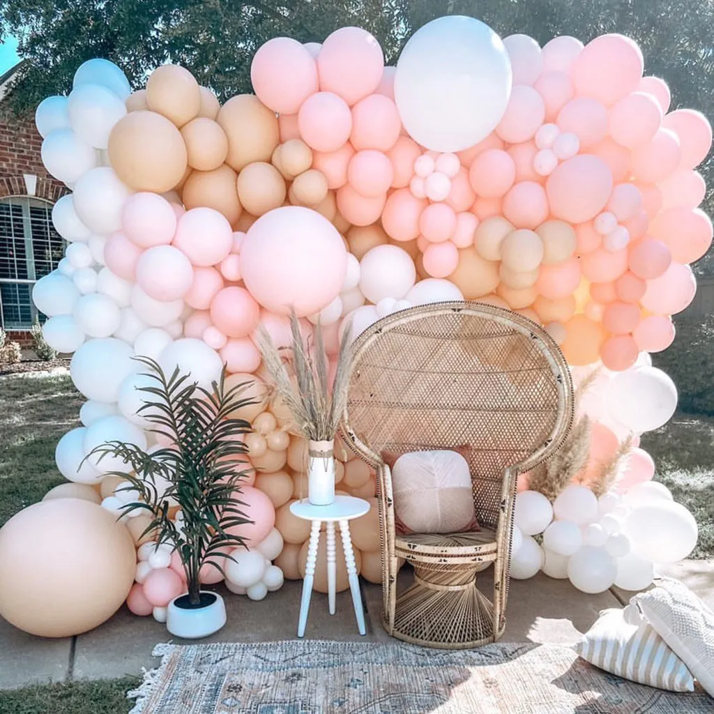 Experience the epitome of celebration with exceptional balloon decorations, garlands, and elegant flower walls for every event.